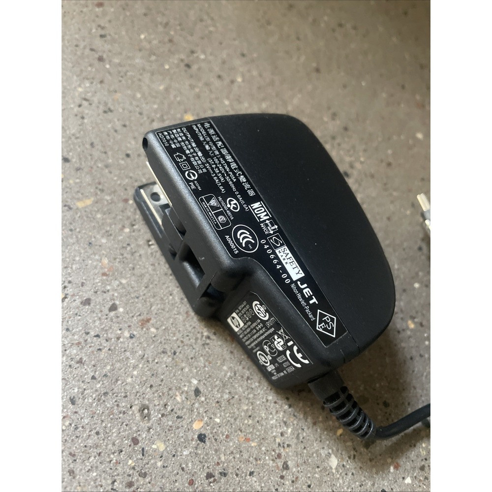 GENUINE‎ HP HSTNN-P05A External Power Supply II AC Adapter 367044-001 5V 3.6A